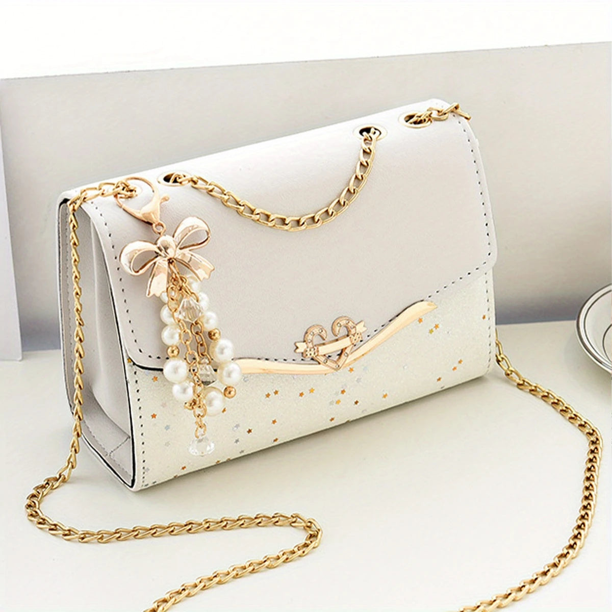 Fashionable Women’s Tassel Chain Shoulder Bag Lightweight & Versatile for Work, Travel & More