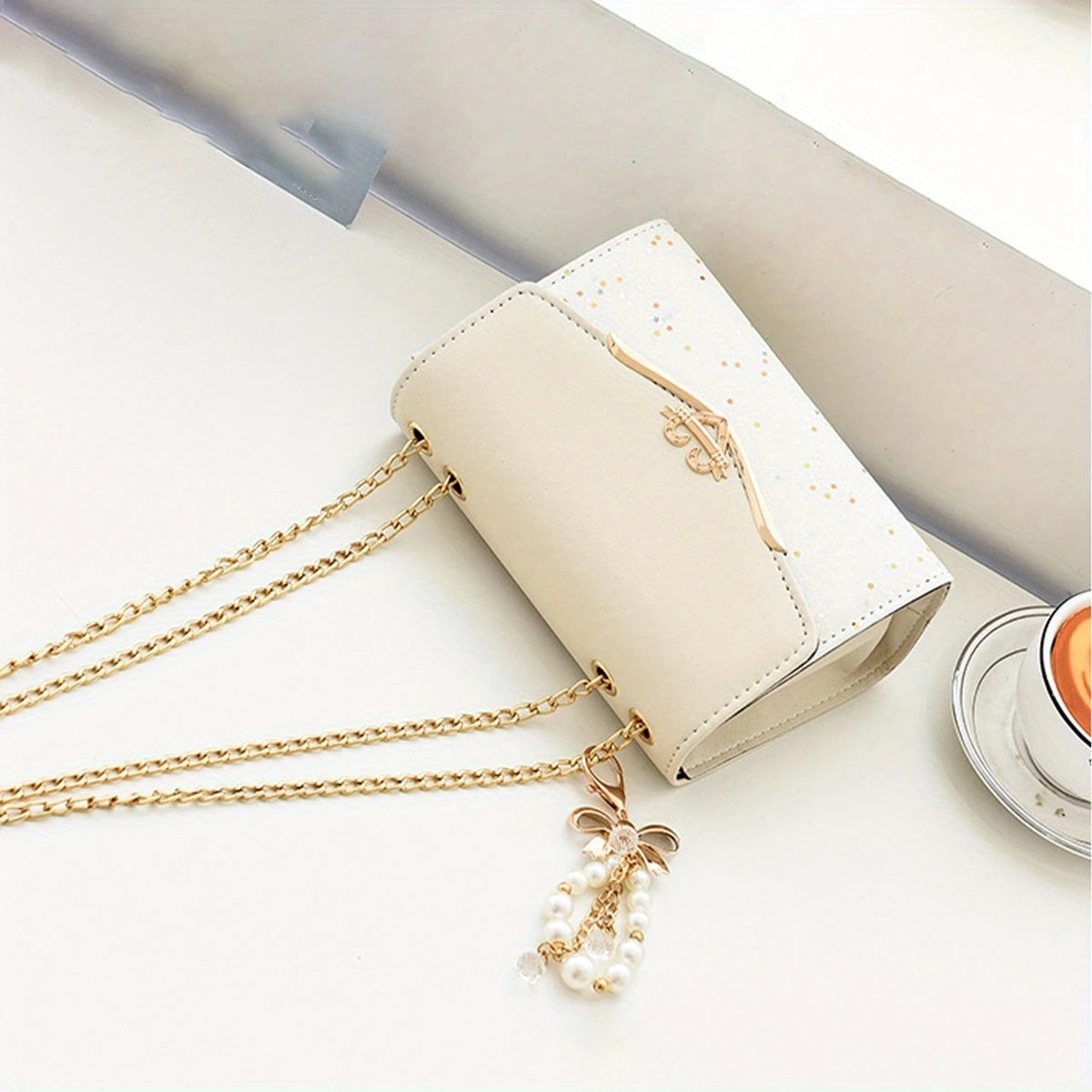 Fashionable Women’s Tassel Chain Shoulder Bag Lightweight & Versatile for Work, Travel & More